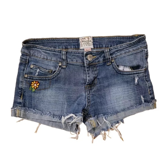 VTG Y2k Mudd Jeans Size 7 Blue Denim Cut-Off Shorts Flower Peace Sign - Picture 1 of 6